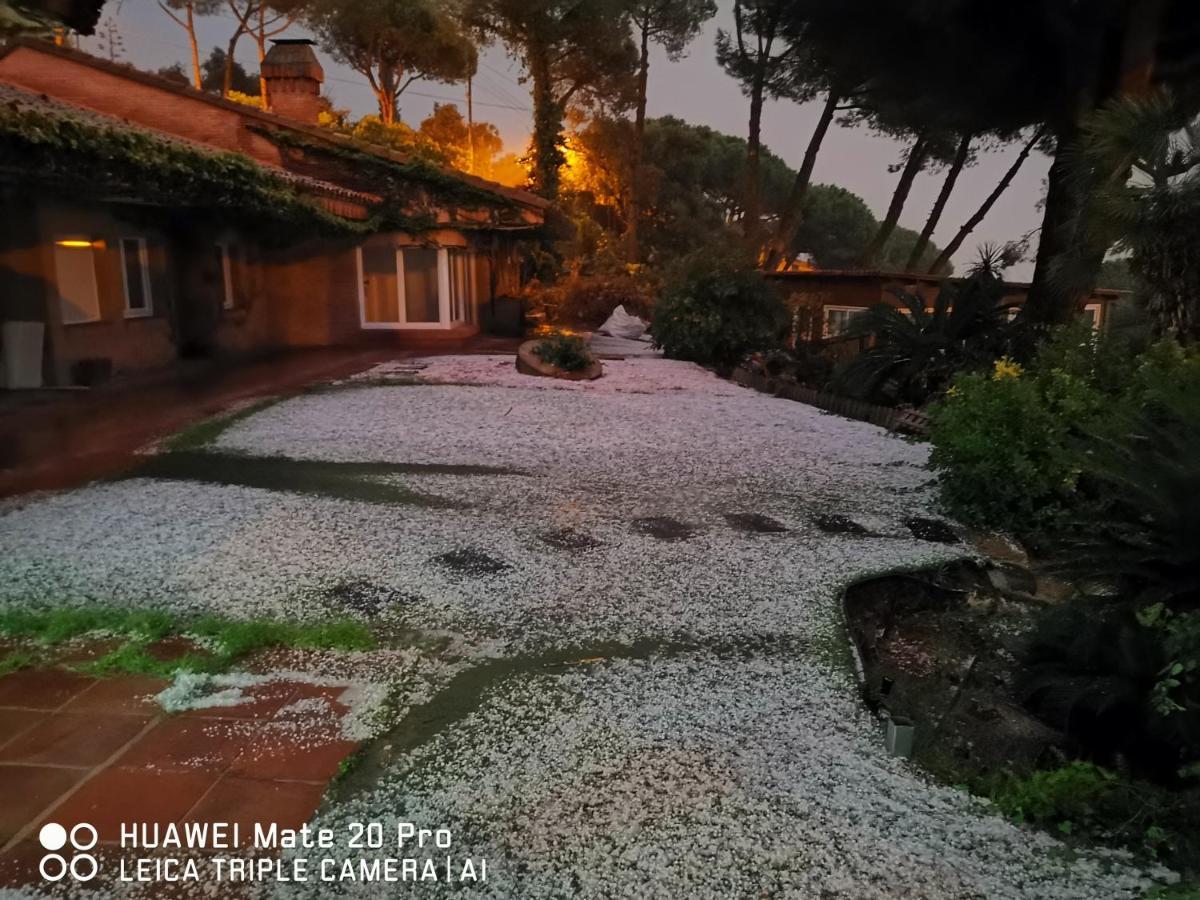 Villa Maresme & Villa Rosa Mataro Luaran gambar