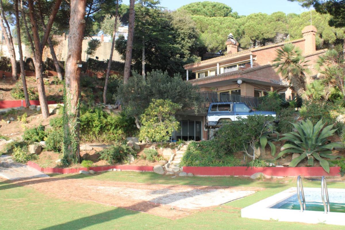 Villa Maresme & Villa Rosa Mataro Luaran gambar