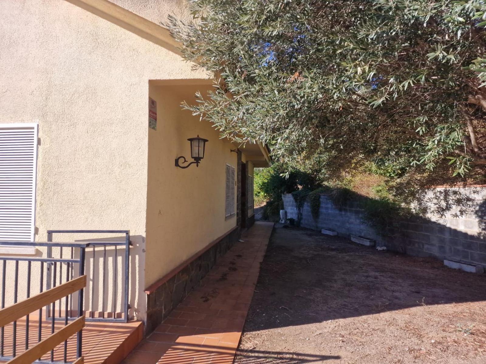 Villa Maresme & Villa Rosa Mataro Luaran gambar