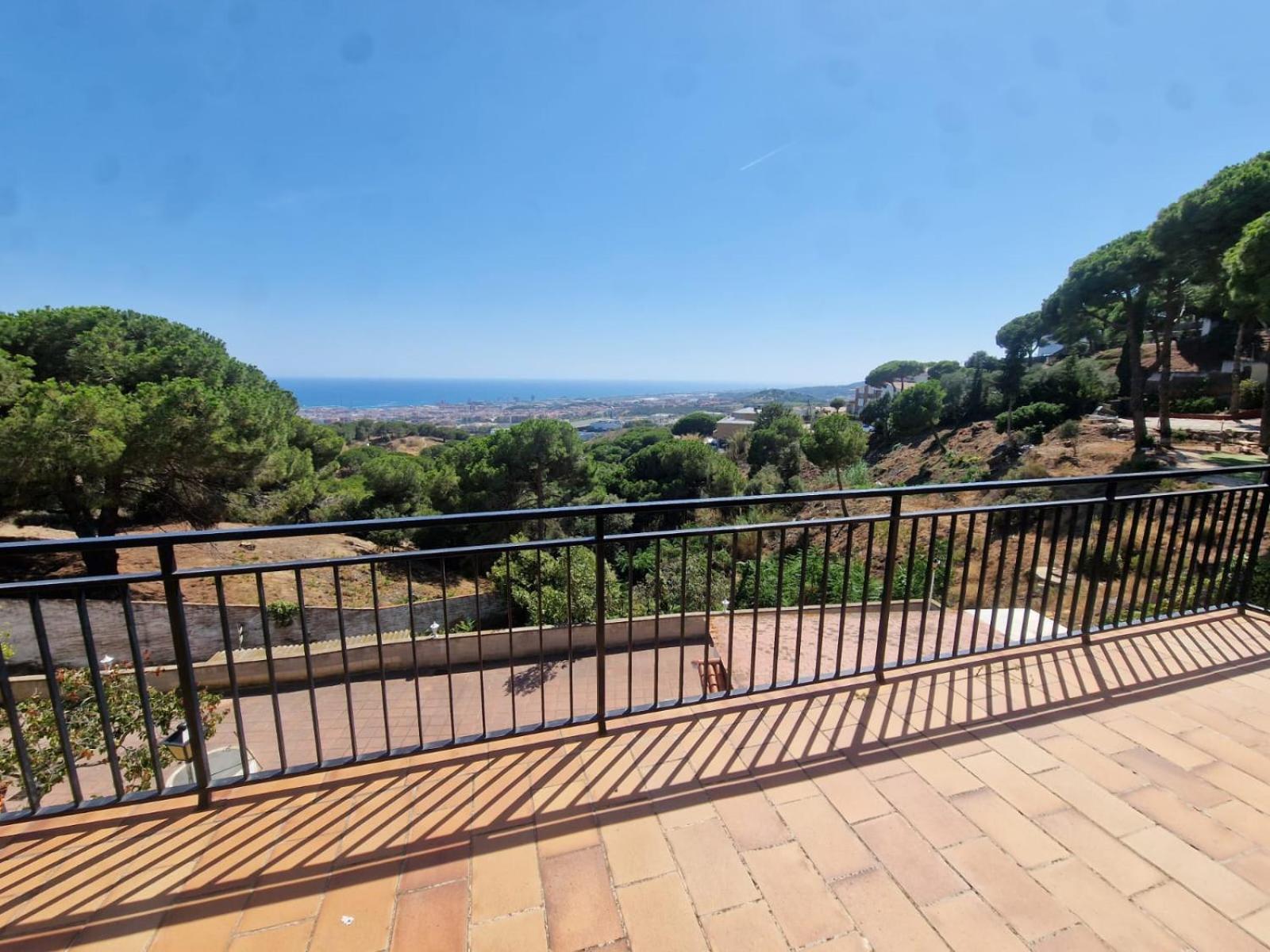 Villa Maresme & Villa Rosa Mataro Luaran gambar