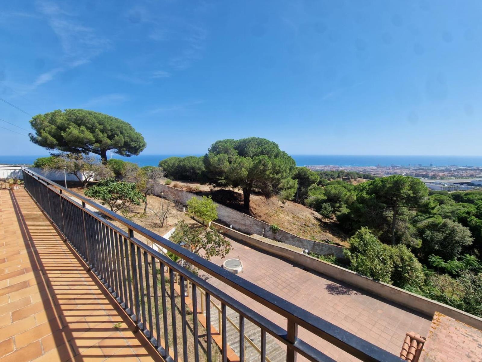Villa Maresme & Villa Rosa Mataro Luaran gambar