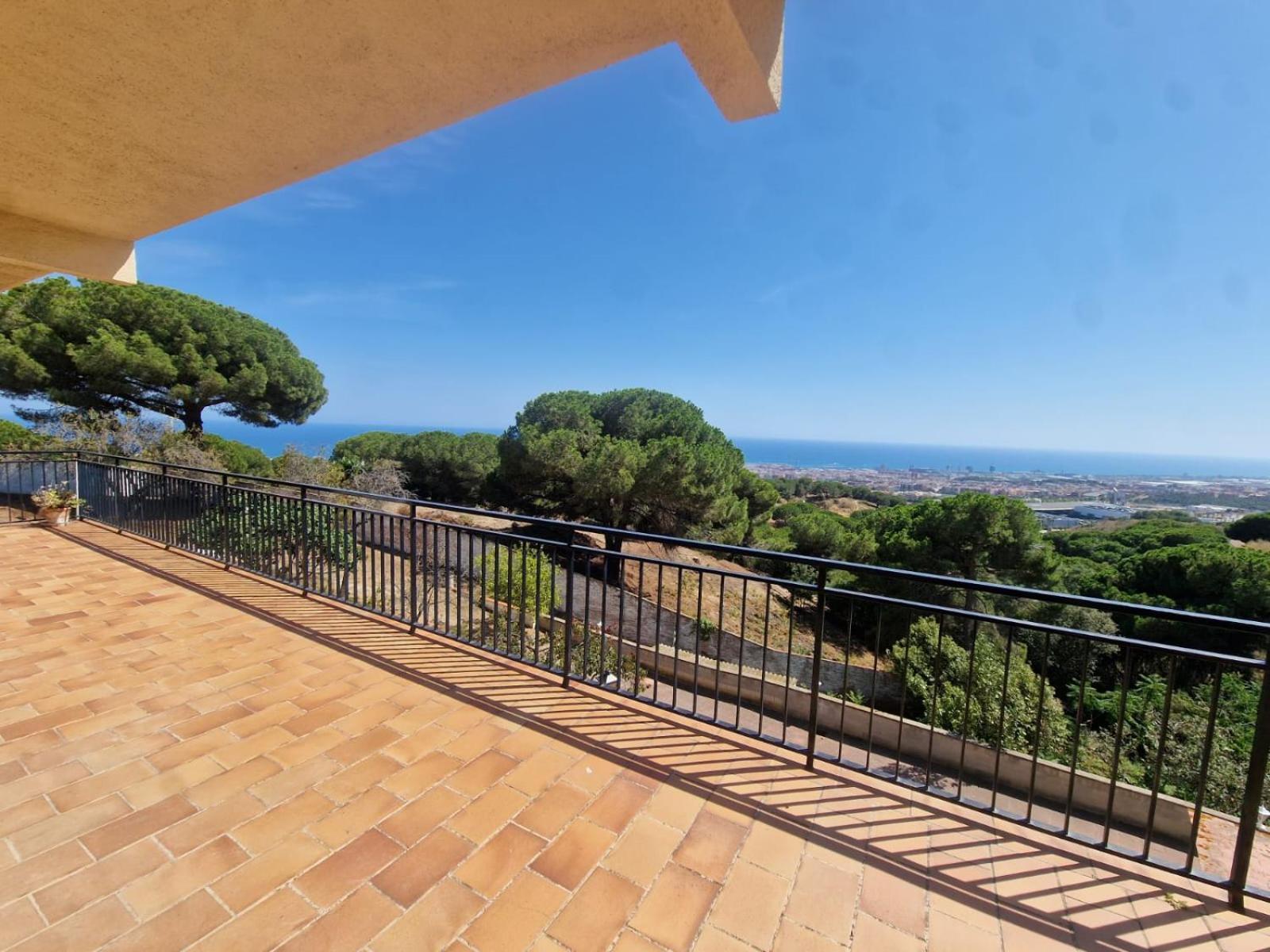 Villa Maresme & Villa Rosa Mataro Luaran gambar