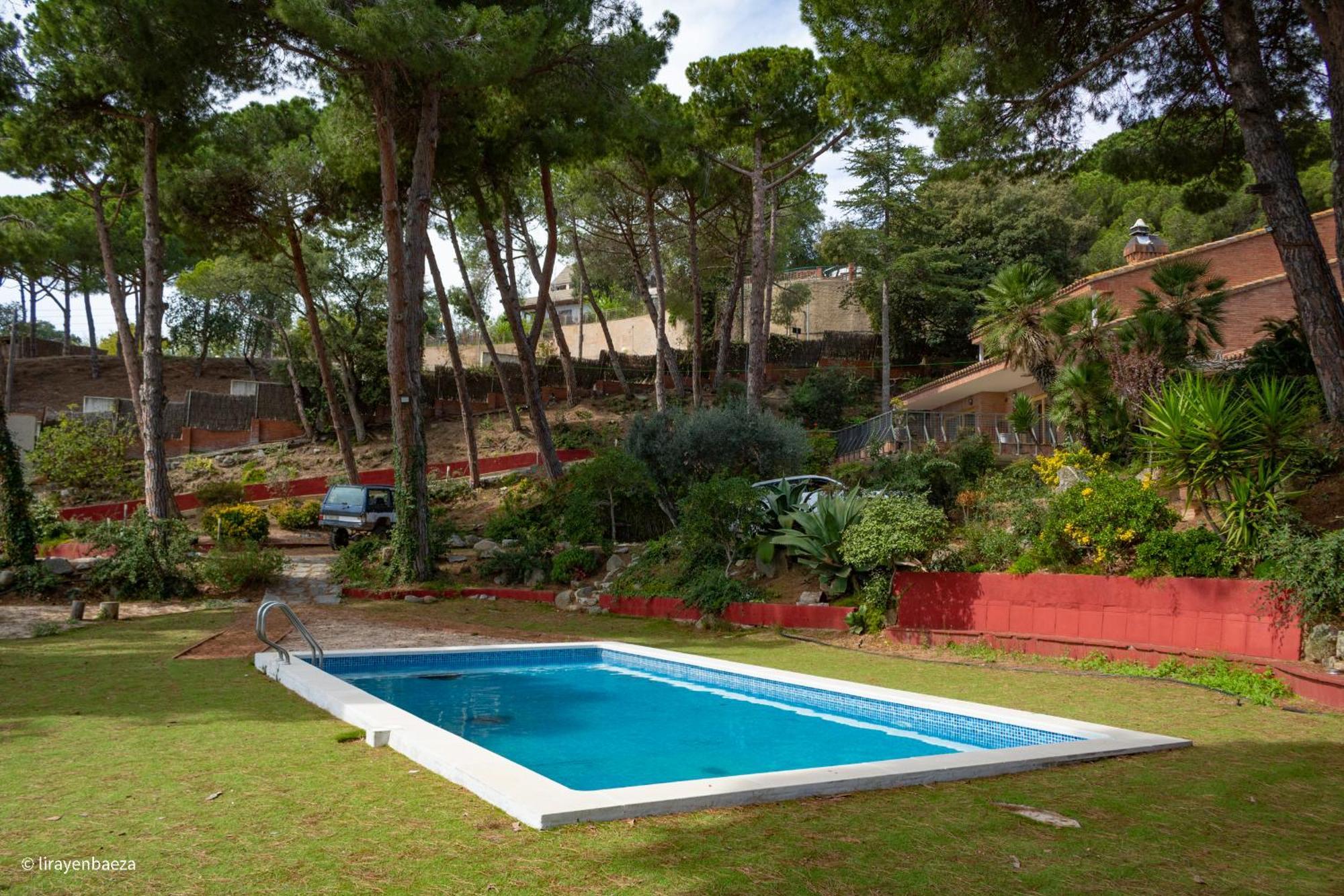 Villa Maresme & Villa Rosa Mataro Luaran gambar